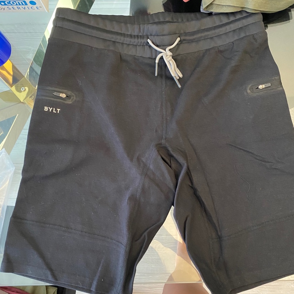 NWT BYLT MENS SHORTS SIZE LARGE